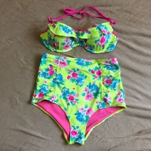 Gilly Hicks Swimsuit Set